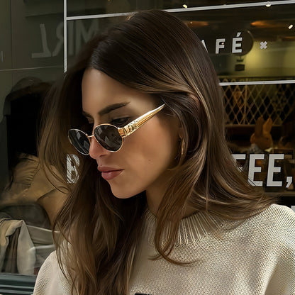 LONDON GLAM